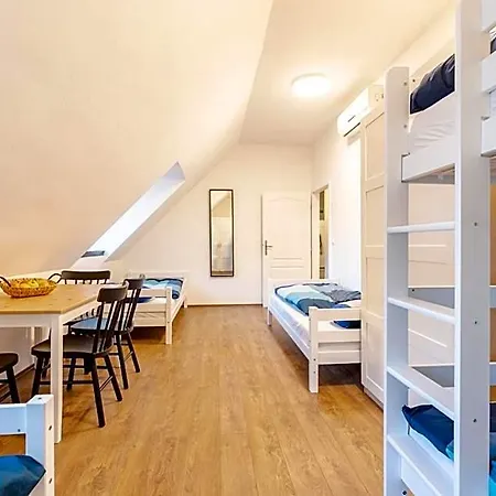 Apart-hostel Zero Aparthotel Pressburg