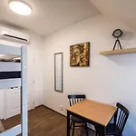 Apart-hostel Zero Lägenhetshotell 2*