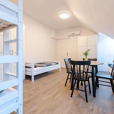 Apart-hostel Zero 公寓式酒店 2*